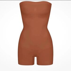 SKIMS Strapless Shortie Shapewear Bodysuit one piece